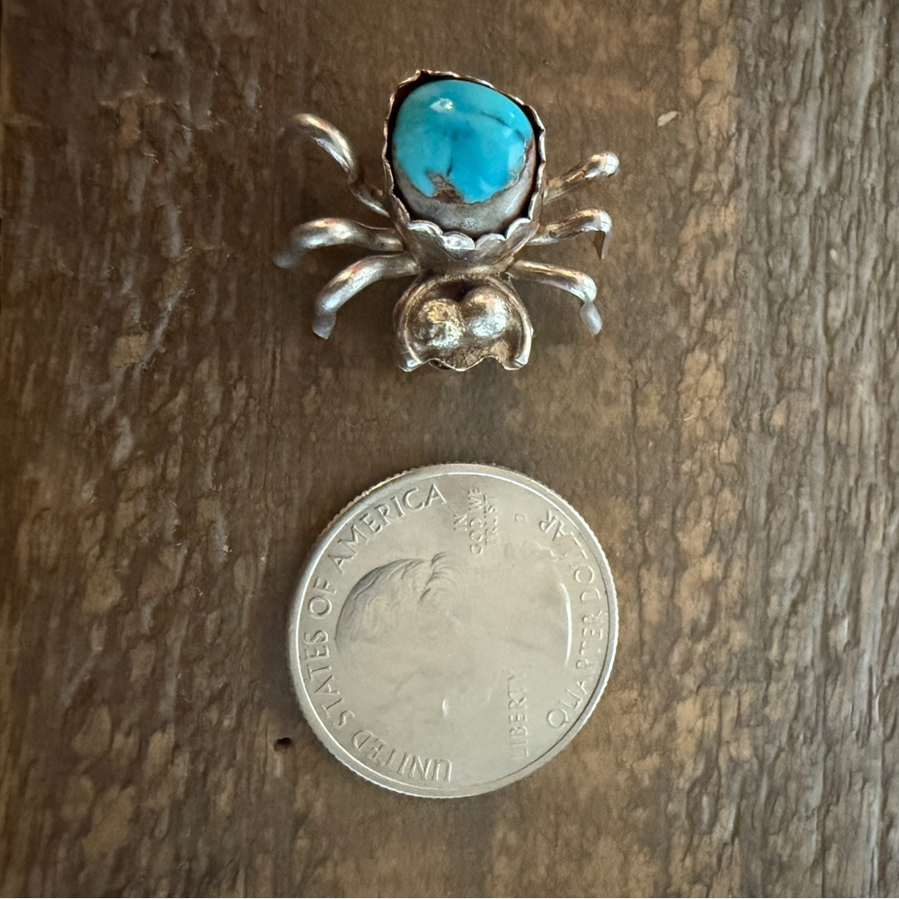 Vintage Native Navajo Sterling Silver Turquoise Spider Bug Brooch Pin - Picture 6 of 9